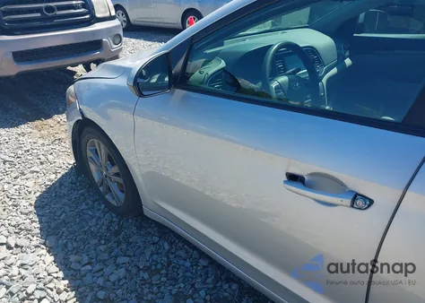 2017 Hyundai Elantra Se из США, поврежденный, VIN KMHD84LF6HU179968